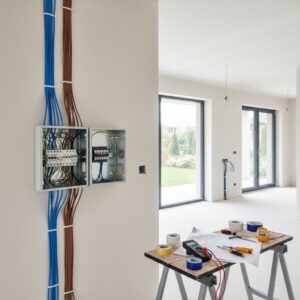 Ile wynosi koszt instalacji elektrycznej w 2026 roku?