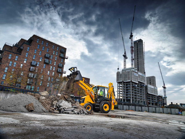 JCB koparko-ładowarka